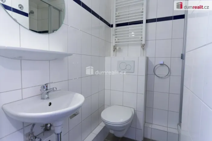 Pronájem bytu 1+kk, Praha - Střížkov, Děčínská, 32 m2