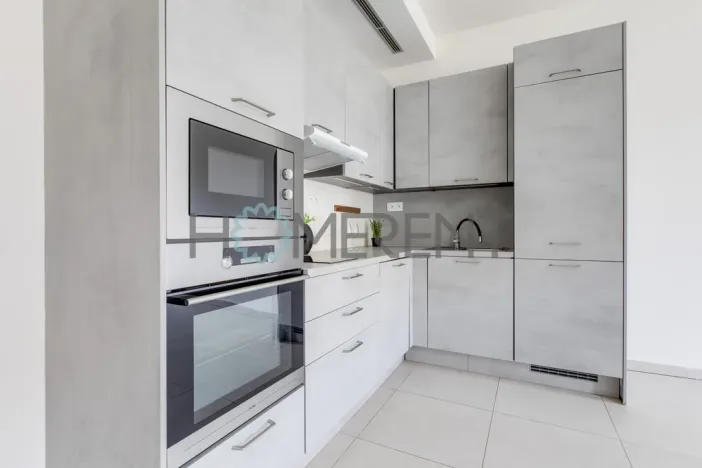Pronájem bytu 2+kk, Praha - Nové Město, Vyšehradská, 44 m2