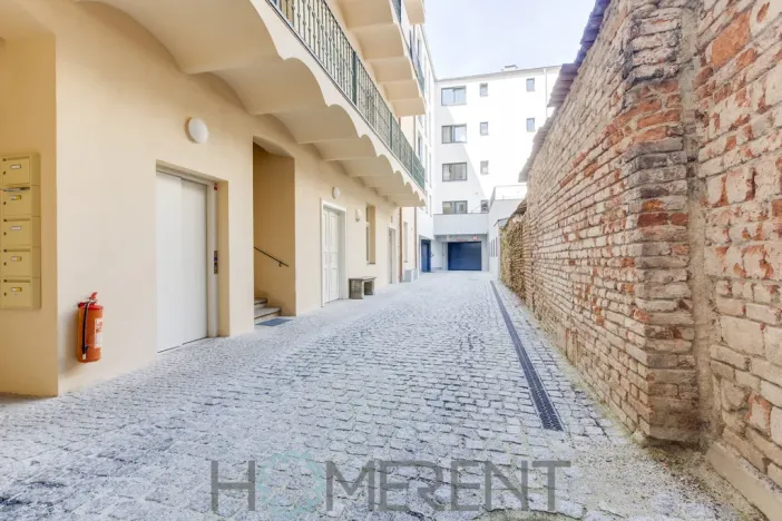 Pronájem bytu 2+kk, Praha - Nové Město, Vyšehradská, 44 m2