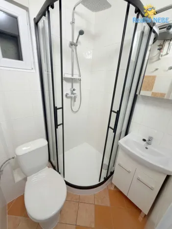 Pronájem bytu 1+kk, Praha - Michle, Hadovitá, 24 m2