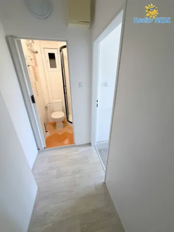 Pronájem bytu 1+kk, Praha - Michle, Hadovitá, 24 m2