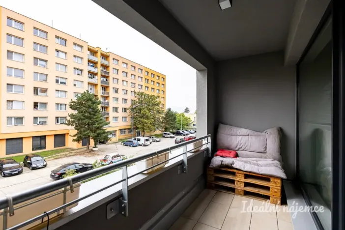 Pronájem bytu 1+kk, Praha - Libuš, Na domovině, 35 m2