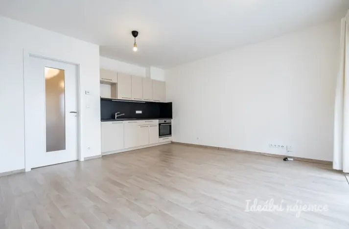 Pronájem bytu 1+kk, Praha - Libuš, Na domovině, 35 m2