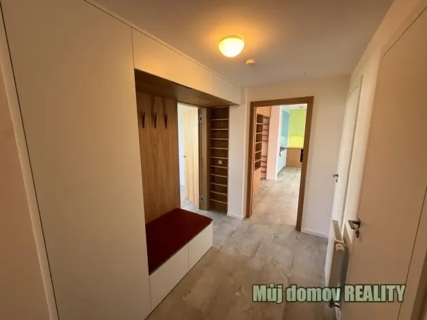 Pronájem bytu 3+kk, Praha - Strašnice, Dubečská, 71 m2