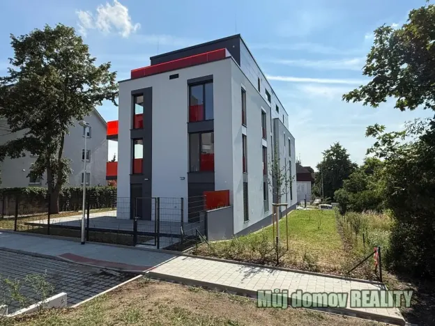 Pronájem bytu 3+kk, Praha - Strašnice, Dubečská, 71 m2