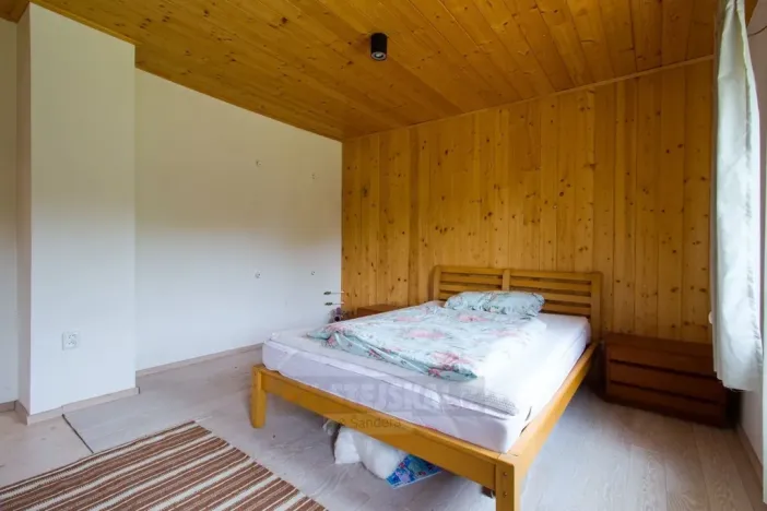 Prodej vícegeneračního domu, Moldava, 410 m2