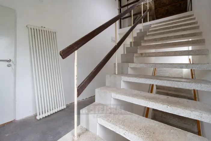 Prodej vícegeneračního domu, Moldava, 410 m2