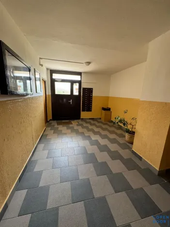 Pronájem bytu 1+1, Chomutov, Písečná, 36 m2