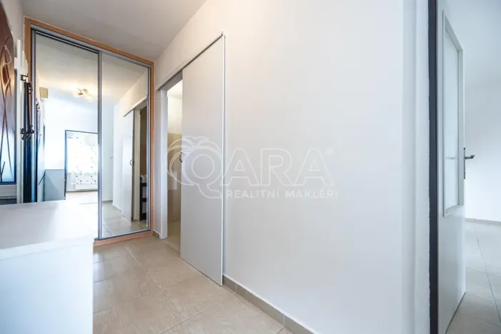 Pronájem bytu 3+kk, Praha - Kamýk, Papírníkova, 74 m2