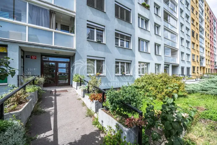 Pronájem bytu 3+kk, Praha - Kamýk, Papírníkova, 74 m2