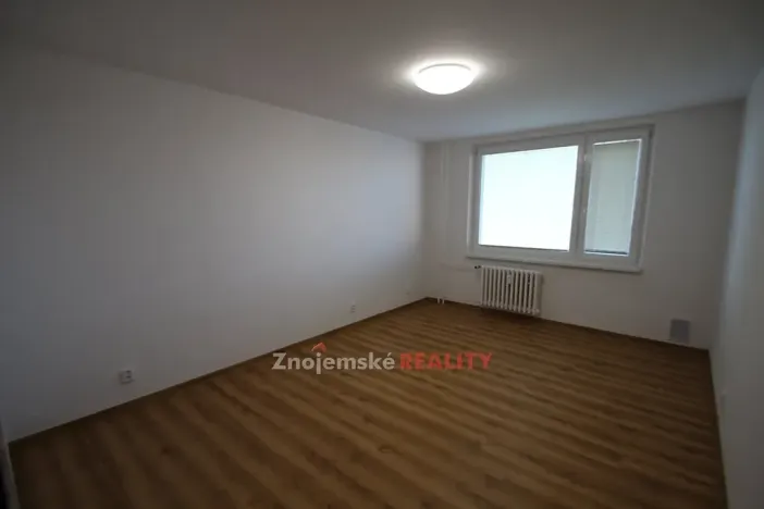 Pronájem bytu 1+kk, Znojmo, Krylova, 30 m2