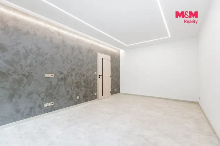 Prodej bytu 2+1, Ostrava, Výškovická, 57 m2