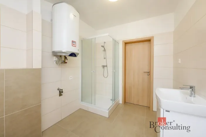 Prodej bytu 2+kk, Plzeň - Jižní Předměstí, Skvrňanská, 63 m2