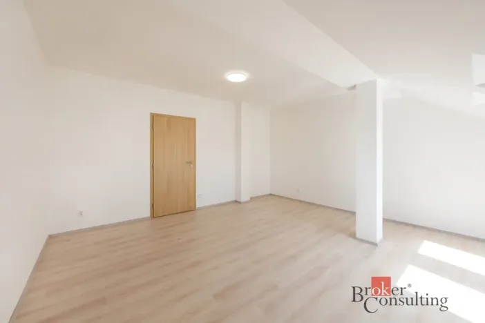 Prodej bytu 2+kk, Plzeň - Jižní Předměstí, Skvrňanská, 63 m2