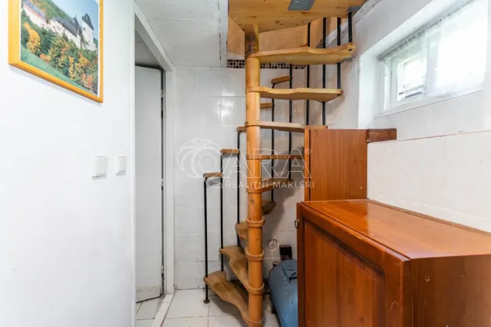 Prodej rodinného domu, Zadní Třebaň, Na Vrážku, 69 m2
