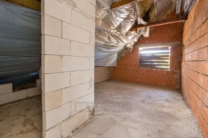 Prodej vícegeneračního domu, Moldava, 431 m2