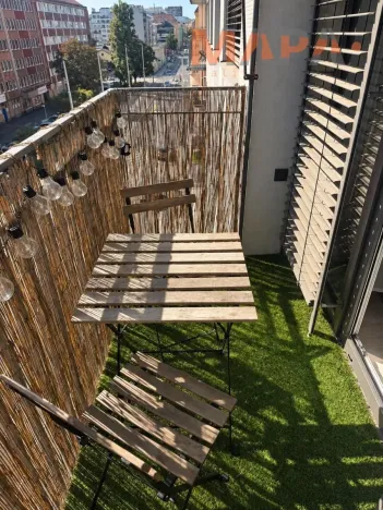Pronájem bytu 2+kk, Praha - Holešovice, V háji, 52 m2