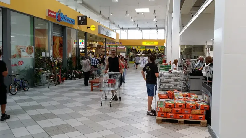 Pronájem obchodního prostoru, Brno, 305 m2