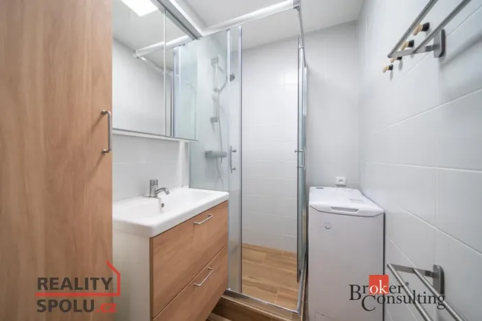 Prodej bytu 2+kk, Praha - Černý Most, Kpt. Stránského, 45 m2