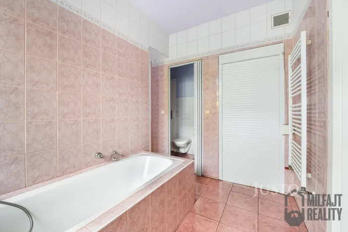 Prodej rodinného domu, Jindřichovice pod Smrkem, 190 m2