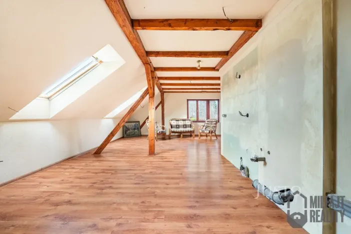 Prodej rodinného domu, Jindřichovice pod Smrkem, 190 m2