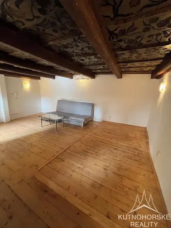 Pronájem bytu 1+kk, Kutná Hora, Komenského náměstí, 27 m2