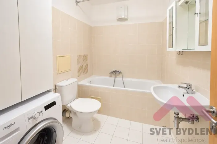 Pronájem bytu 1+kk, Praha - Vysočany, bratří Dohalských, 42 m2