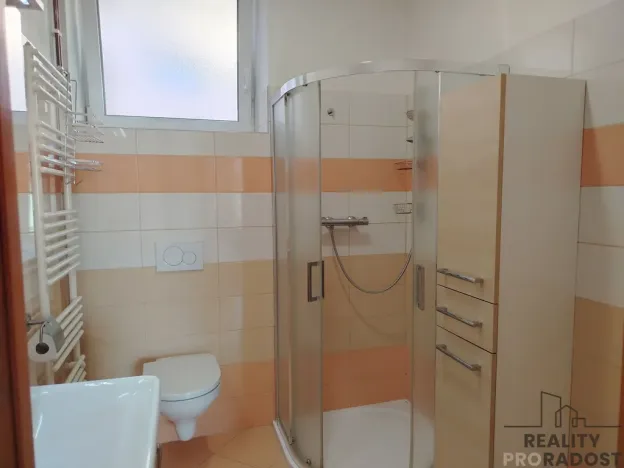 Pronájem bytu 3+1, Znojmo, Jarošova, 110 m2