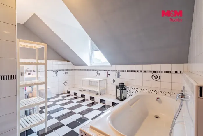 Prodej rodinného domu, Hluboká nad Vltavou, Munická, 125 m2