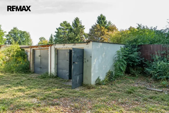 Prodej garáže, Praha, Železnobrodská, 19 m2