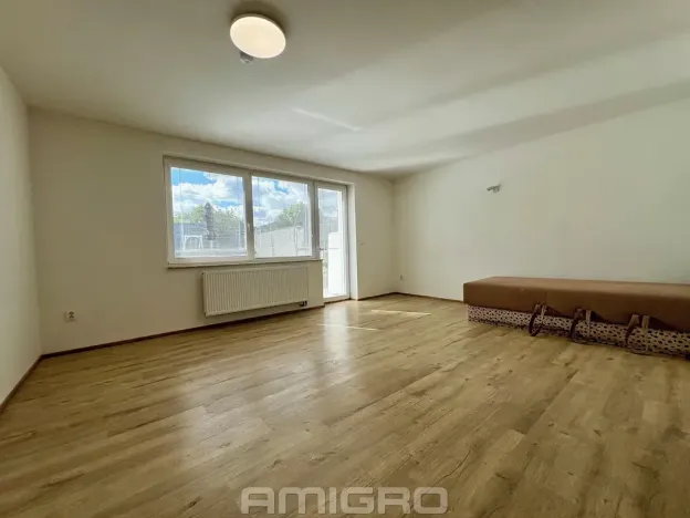 Pronájem bytu 1+kk, Malhostovice, 40 m2