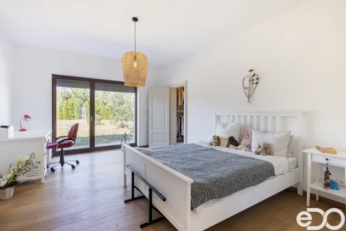 Prodej rodinného domu, Trnová, 219 m2