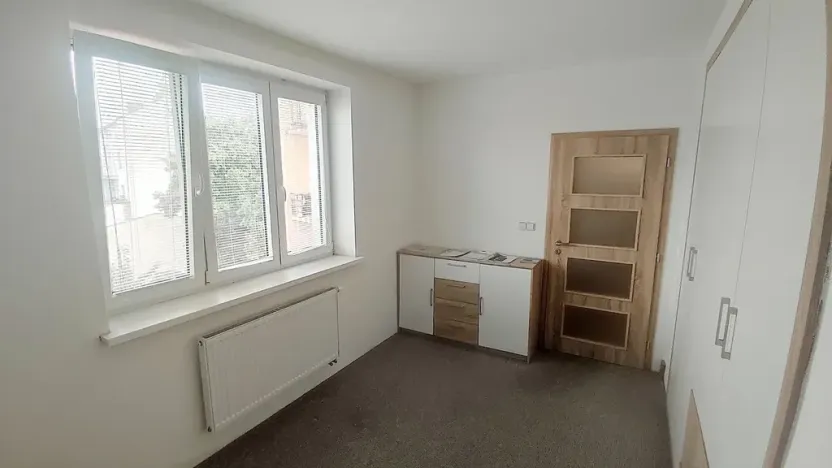 Pronájem bytu 3+kk, Hradec Králové, Bozděchova, 63 m2