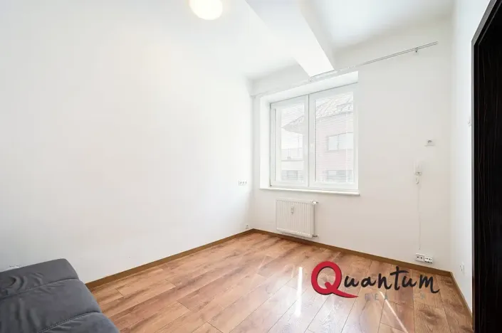 Prodej bytu 1+kk, Praha - Suchdol, Suchdolské náměstí, 19 m2