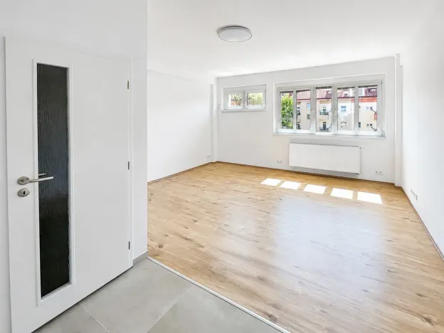 Pronájem bytu 2+kk, Praha - Libeň, U školičky, 43 m2