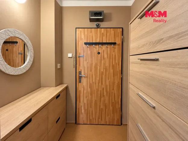 Prodej bytu 2+1, Lubenec, Pražská, 55 m2