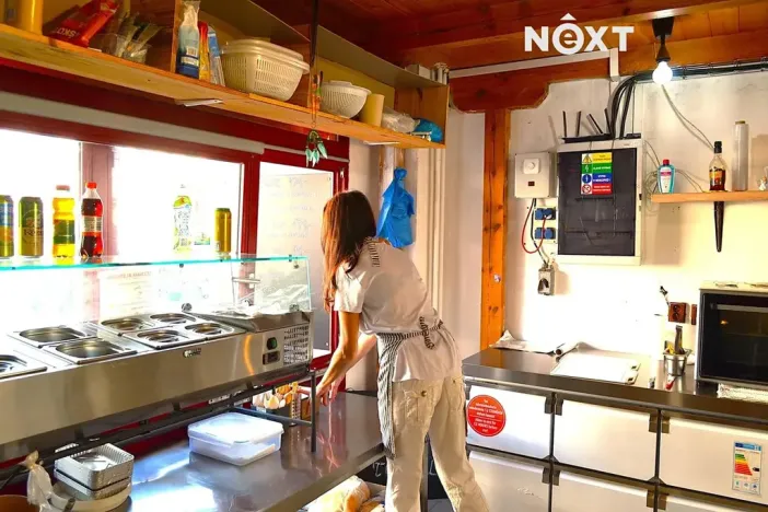 Pronájem obchodního prostoru, Třeboň, Masarykovo nám., 16 m2