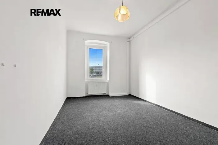 Pronájem bytu 1+1, Plzeň, Skvrňanská, 50 m2