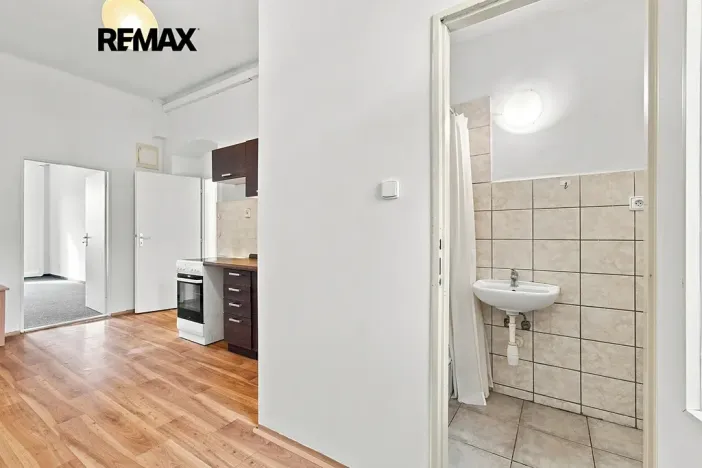Pronájem bytu 1+1, Plzeň, Skvrňanská, 50 m2