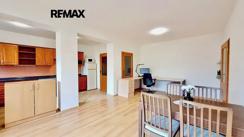 Pronájem bytu 2+kk, Praha - Vysočany, U Kloubových domů, 69 m2