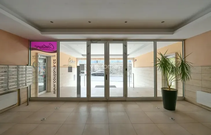 Pronájem bytu 2+kk, Praha - Smíchov, Na Zatlance, 45 m2