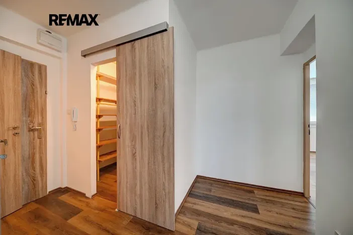 Pronájem bytu 2+1, Kolín, Dělnická, 57 m2