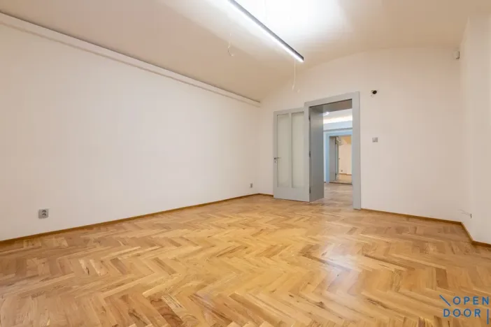 Pronájem kanceláře, Praha - Vinohrady, Vinohradská, 108 m2