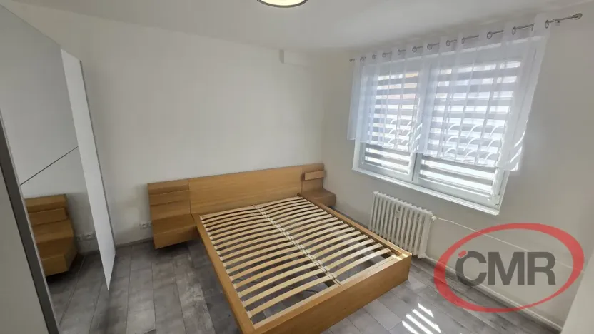 Pronájem bytu 2+kk, Praha, Štúrova, 42 m2