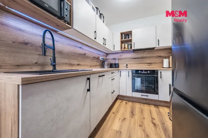 Prodej bytu 2+kk, Příbram - Příbram V-Zdaboř, Družstevní, 44 m2