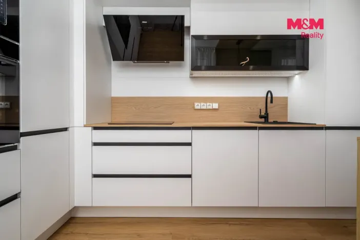 Prodej bytu 3+kk, Hradec Králové - Pražské Předměstí, Hrubínova, 75 m2