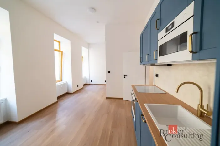 Pronájem bytu 1+kk, Brno - Zábrdovice, Bratislavská, 37 m2