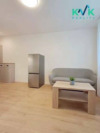 Pronájem bytu 1+1, Karlovy Vary, Úvalská, 36 m2