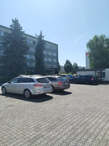Pronájem kanceláře, Pardubice, Milheimova, 95 m2