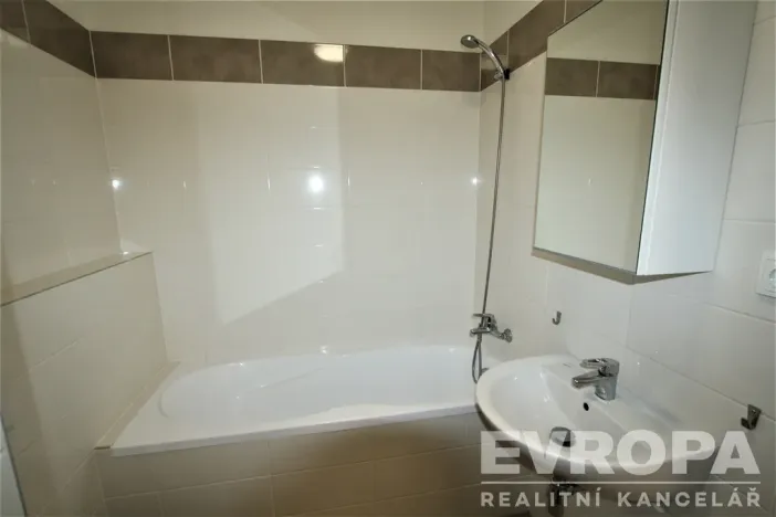 Pronájem bytu 1+kk, Praha - Letňany, Pavla Beneše, 37 m2